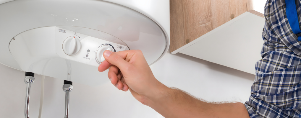Reagire a una rottura dell'acqua calda su un scaldabagno elettrico